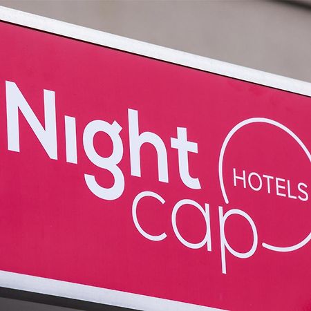 Nightcap At Chester Hill Hotel Bankstown Extérieur photo