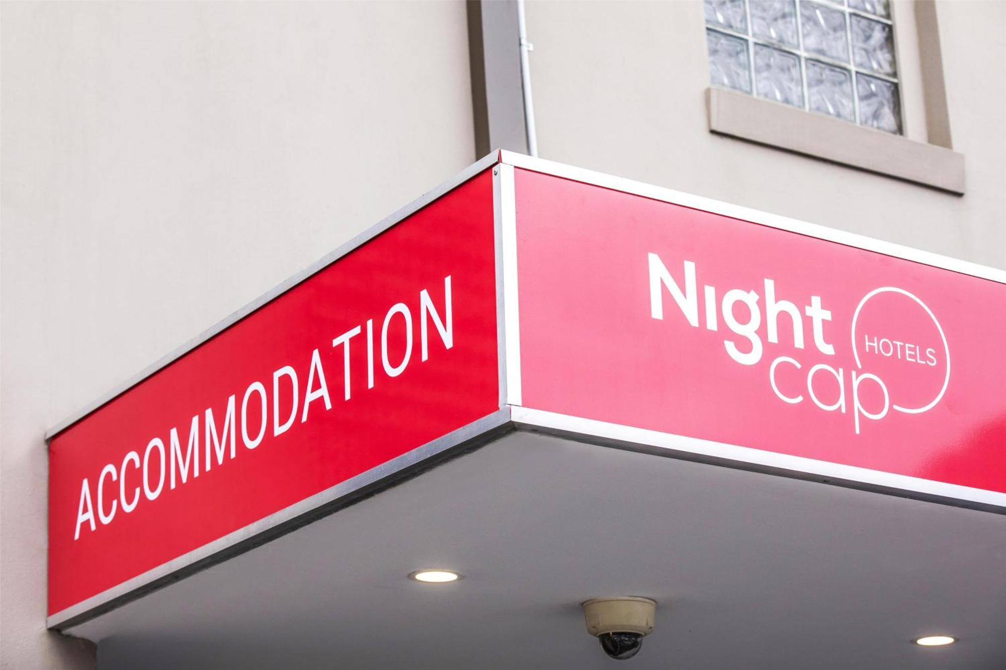 Nightcap At Chester Hill Hotel Bankstown Extérieur photo