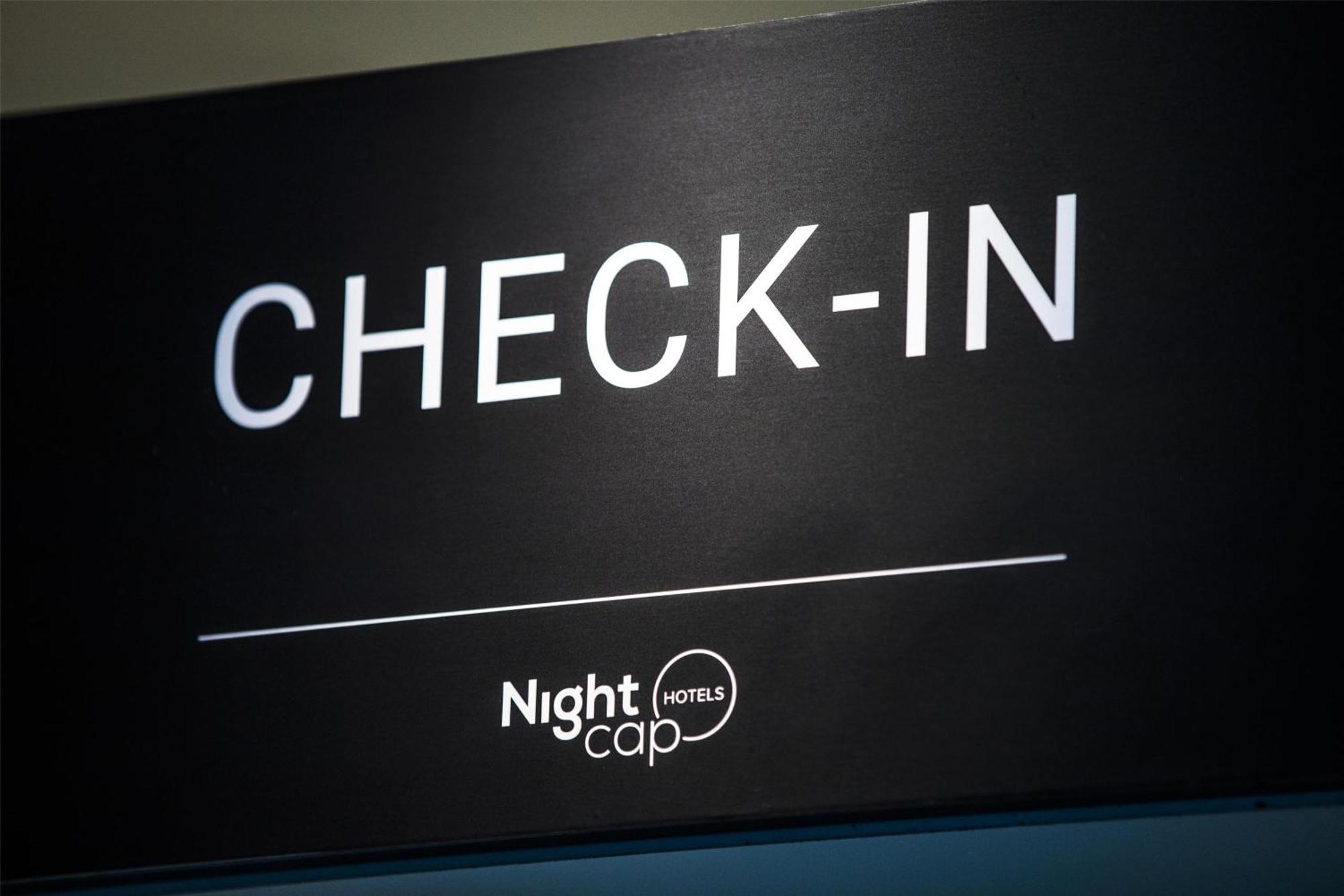Nightcap At Chester Hill Hotel Bankstown Extérieur photo