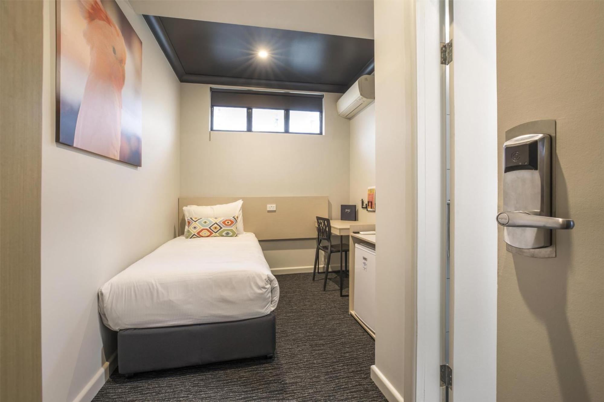 Nightcap At Chester Hill Hotel Bankstown Extérieur photo