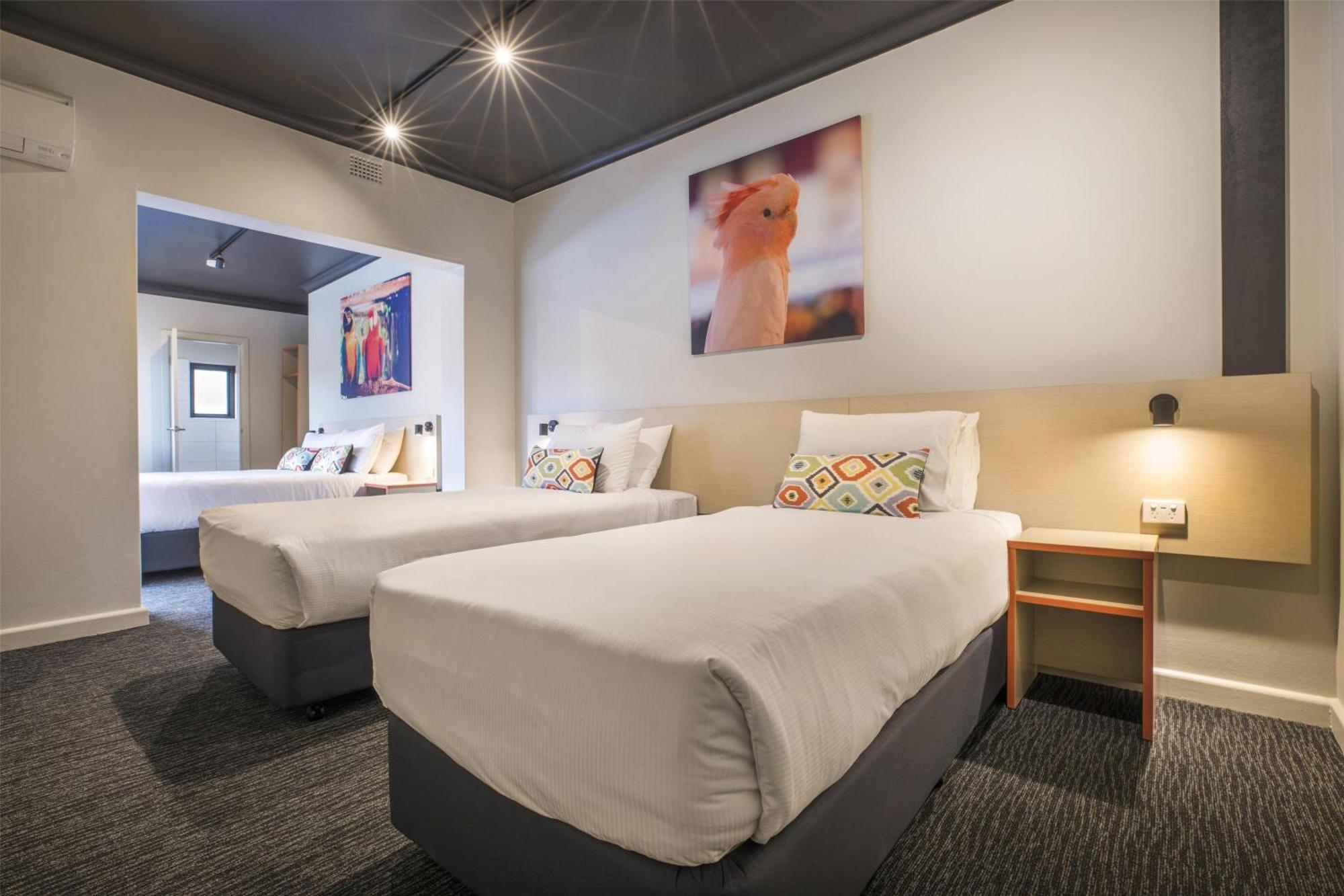 Nightcap At Chester Hill Hotel Bankstown Extérieur photo